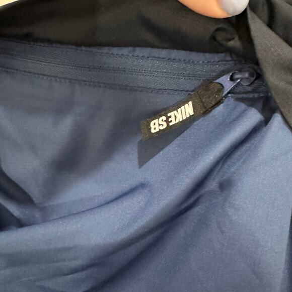 Nike SB Track pants Sz L Unisex - Picture 4 of 10